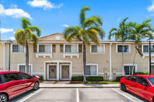 5935 Glasgow Way, Tamarac