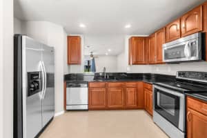 5935 Glasgow Way, Tamarac, FL 33321 - MLS#R11104457