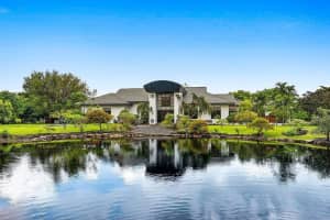 8549 Surrey Lane, Boca Raton, FL 33496 - MLS#R11104473
