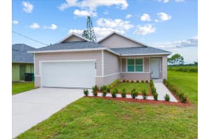 1926 SW Dreyfuss Boulevard, Port St Lucie, FL 34953 - MLS#R11104513