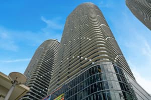 55 Sw 9th Street 3504, Miami