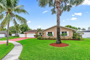 1540 SW 56th Avenue, Plantation, FL 33317 - MLS#R11104567