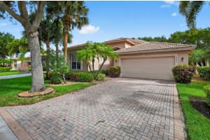 8191 Playa Del Sur Boulevard, Lake Worth, FL 33467 Sold 12/09/25