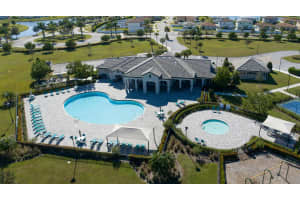 7182 NW Farnsworth Circle, Port Saint Lucie, FL 34987 - MLS#R11104600