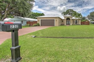 232 SE Verada Avenue, Port Saint Lucie, FL 34983 - MLS#R11104622