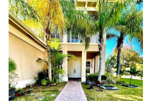 2001 Albany Terrace SW, Vero Beach, FL 32968 - MLS#R11104752