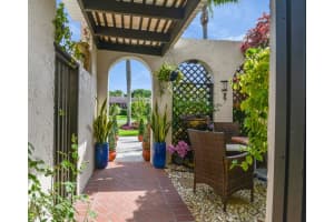 8045 Eastlake Drive 1-D, Boca Raton, FL 33433 - MLS#R11104815