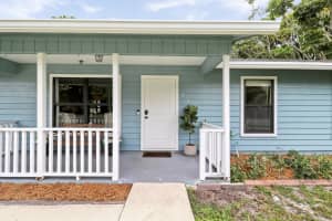 902 Oak Circle, Jupiter, FL 33458 Sold 11/06/25