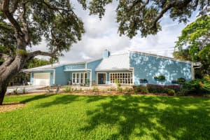2 Palm Court, Sewalls Point, FL 34996 Sold 10/02/25