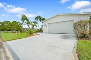 7805 White Ibis Lane, Port Saint Lucie, FL 34952 - MLS#R11104936