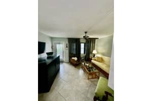 271 Chatham N, West Palm Beach, FL 33417 - MLS#R11104944
