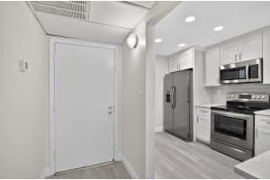 4 Royal Palm Way 3070, Boca Raton, FL 33432 - MLS#R11105046