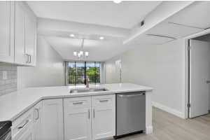 4 Royal Palm Way 3070, Boca Raton, FL 33432 - MLS#R11105046