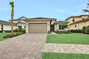182 Se Calmo Circle, Port Saint Lucie