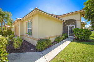 6195 Grand Cypress Circle, Lake Worth, FL 33463 - MLS#R11105065