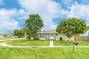 1518 Lee Court, Lake Worth