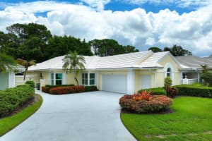 2347 Sw Brookwood Lane, Palm City