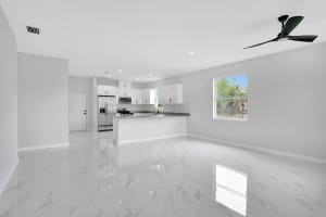 842 Downer Avenue S, Lehigh Acres, FL 33974 Sold 08/22/25