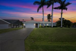 131 NE Naranja Avenue, Port Saint Lucie, FL 34983 - MLS#R11105167