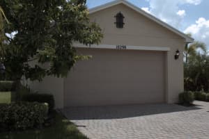10298 Sw Silverberry Court E, Port Saint Lucie
