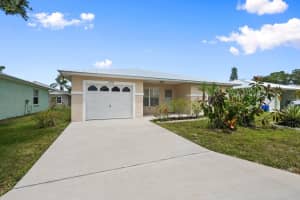 6725 Tulipan, Fort Pierce, FL 34951 Sold 08/21/25