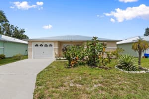 6725 Tulipan, Fort Pierce, FL 34951 Sold 08/21/25