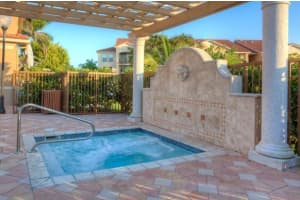 319 Villa Circle, Boynton Beach, FL 33435 - MLS#R11105227