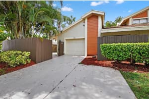 7576 E Sierra Terrace E, Boca Raton, FL 33433 - MLS#R11105240