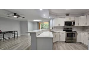 400 Scotia 203 Drive 203, Hypoluxo, FL 33462 - MLS#R11105271