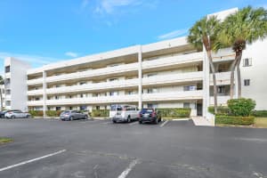 3186 Via Poinciana Drive 304, Lake Worth, FL 33467 Sold 08/04/25