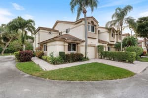 6798 Via Regina, Boca Raton