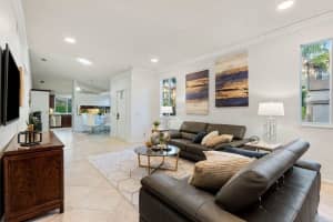 6798 Via Regina, Boca Raton, FL 33433 Sold 08/05/25