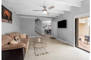 1590 Shaker Circle, Wellington