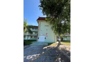 3400 Springdale Boulevard 115, Palm Springs