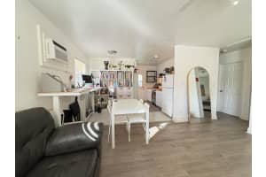 921 32nd Street, West Palm Beach, FL 33407 Sold 11/06/25