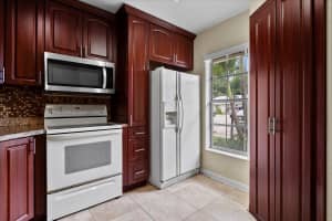 374 Bennington Lane, Lake Worth, FL 33467 - MLS#R11105375