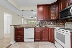 374 Bennington Lane, Lake Worth, FL 33467 - MLS#R11105375