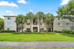 5051 Wiles Road 107, Coconut Creek