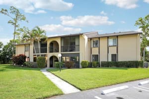 445 Pine Glen Lane A-1, Greenacres, FL 33463 Sold 09/19/25