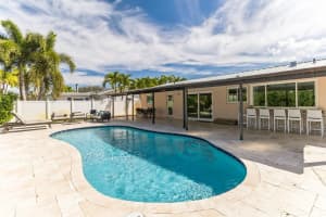 19 Willow Road, Tequesta