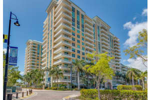 700 E Boynton Beach Boulevard 711, Boynton Beach, FL 33435 - MLS#R11105481