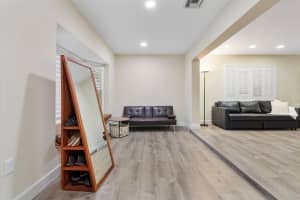 1359 Washington Street, Hollywood, FL 33019 - MLS#R11105532