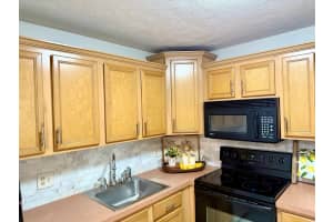 200 Village Green Circle E 310, Palm Springs, FL 33461 - MLS#R11105600