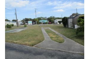 2023 St. Lucie Boulevard, Fort Pierce, FL 34946 - MLS#R11105612