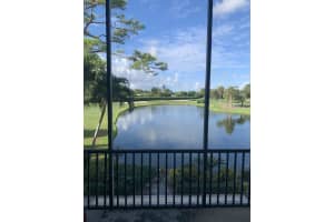 800 Greensward Court 206-i, Delray Beach