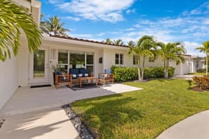 2862 Ne 35th Court, Lighthouse Point