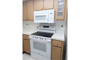 5550 NW 44th Street 411b, Lauderhill, FL 33319 - MLS#R11105675