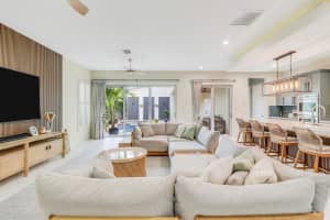5021 Grandiflora Road, Palm Beach Gardens
