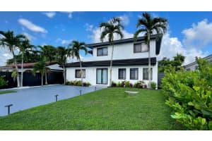 66 NW 73rd Place, Miami, FL 33126 - MLS#R11105690