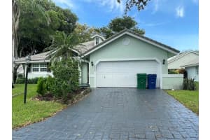 5395 Pine Circle, Coral Springs, FL 33067 Sold 08/18/25